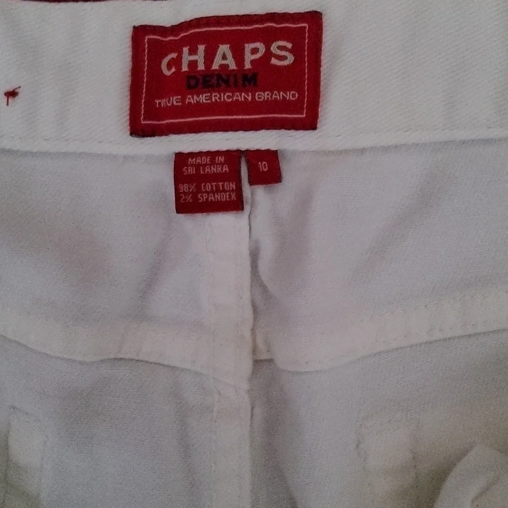 Ladies Jeans - Picture 2 of 4